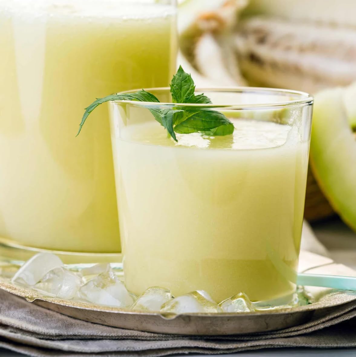 CALPICO Melon, Non-Carbonated Drink, Japanese Beverage Contains Melon Juice Concentrate, Sweet and Tangy Asian Drink, 16.9 FL oz. (Pack of 24) (Melon)