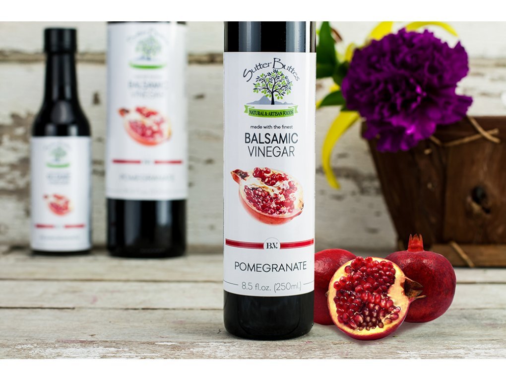 Sutter Buttes Balsamic Vinegar – Pomegranate Infused (250ml bottle), Artisan Italian Grape Must Reduction Balsamic Vinegar, Handcrafted Premium Thick and Sweet Golden Aged Vinegar