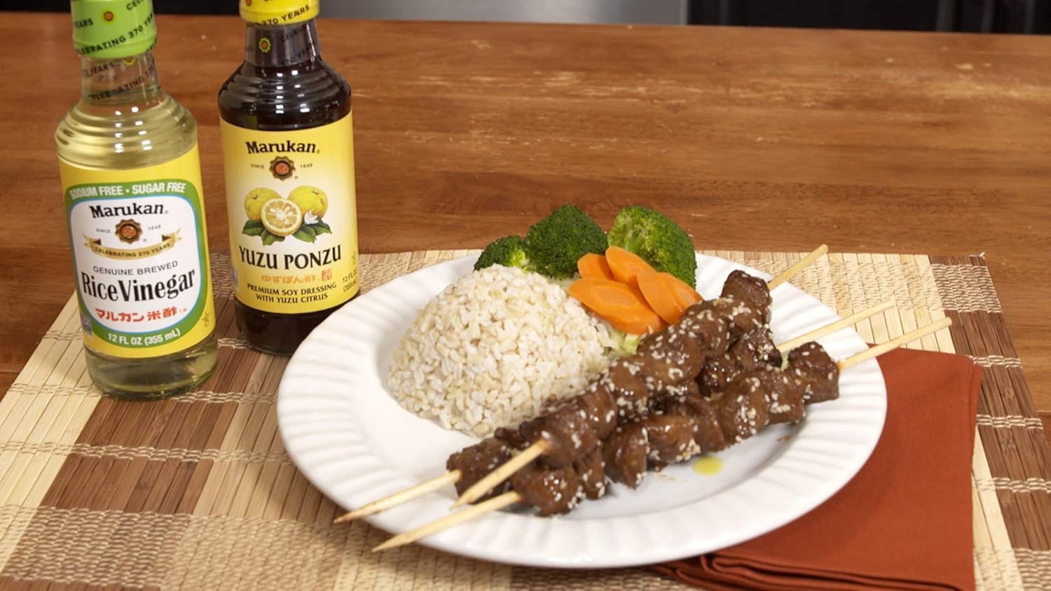 Marukan Genuine Brewed Rice Vinegar, 24 oz