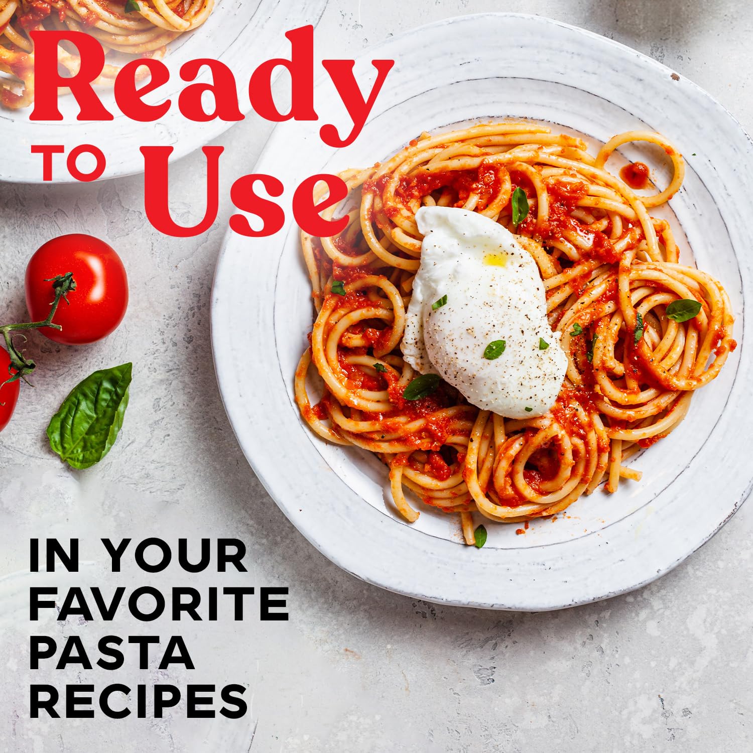 Pomì Strained Tomatoes - Creamy, Velvety Italian Tomato Puree with a Touch of Salt, No Additives or Preservatives - Pureed Tomatoes Made from 100% Fresh Italian Tomatoes - 13.8oz