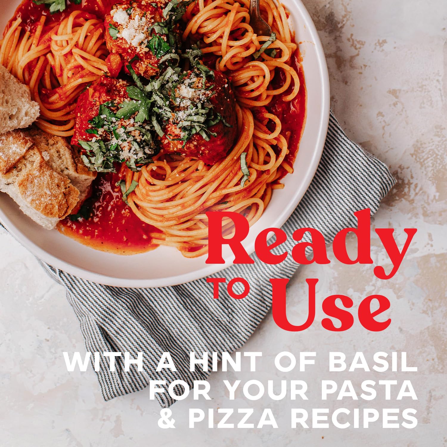 Pomì Crushed Tomatoes with Basil - Creamy, Velvety Italian Tomato Sauce No Salt Added, No Additives or Preservatives Tomato Crushed - Made from 100% Fresh Italian Tomatoes - 13.8oz