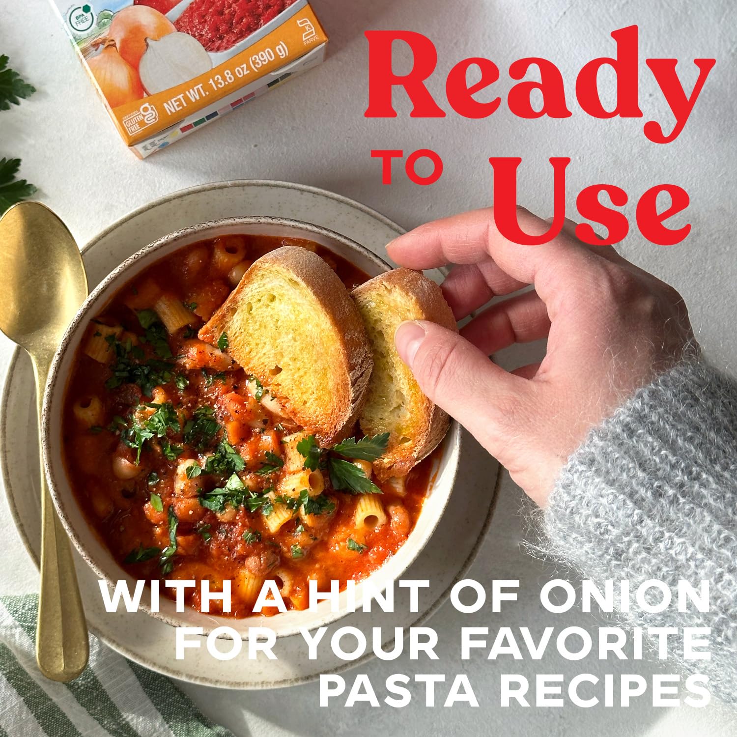Pomì Crushed Tomatoes with Onion - Creamy, Velvety Italian Tomato Sauce No Salt Added, No Additives or Preservatives Tomato Crushed - Made from 100% Fresh Italian Tomatoes - 13.8oz