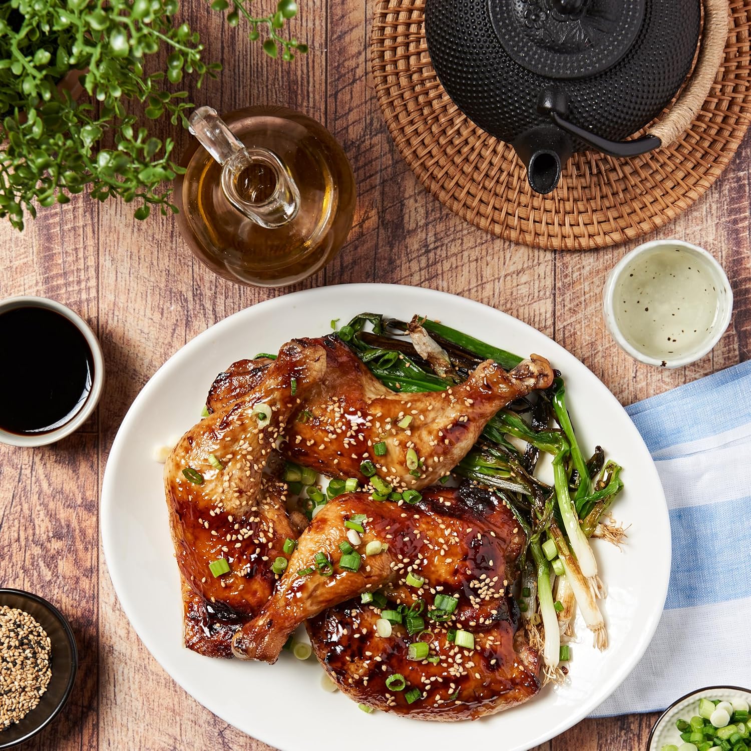 Lee Kum Kee Premium Dark Soy Sauce (16.9 oz - 1 Pack), Full-Bodied Naturally Brewed Soy Sauce, Non GMO Soybeans, Vegan, No MSG, Best for Adding Natural Colors to Stews, Gravies, Braised Dishes & Stir-Fried Noodles