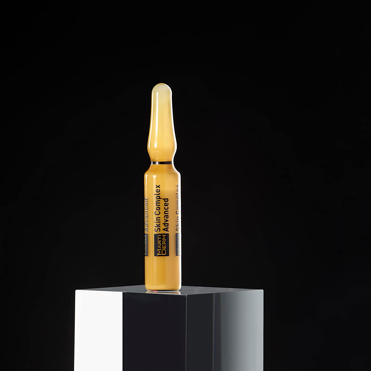 Martiderm Skin Complex Advanced 30 ampoules. Chrono-aging control. Nourishes & restores.