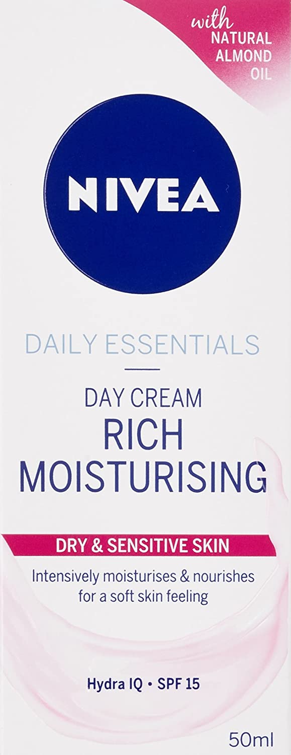 NIVEA Daily Essentials Rich Moisturising Day Cream SPF 15 50ml