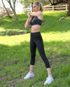 Jolie High-Waisted Capri Leggings With Hip Pockets - Savoy Active