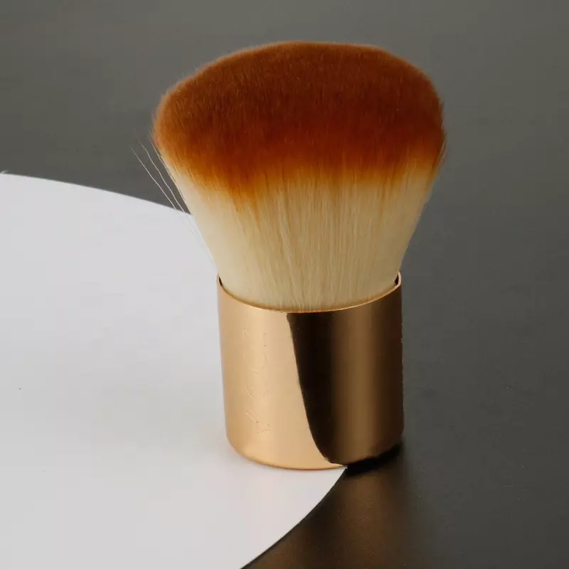 Kabuki Makeup Brush: Gold