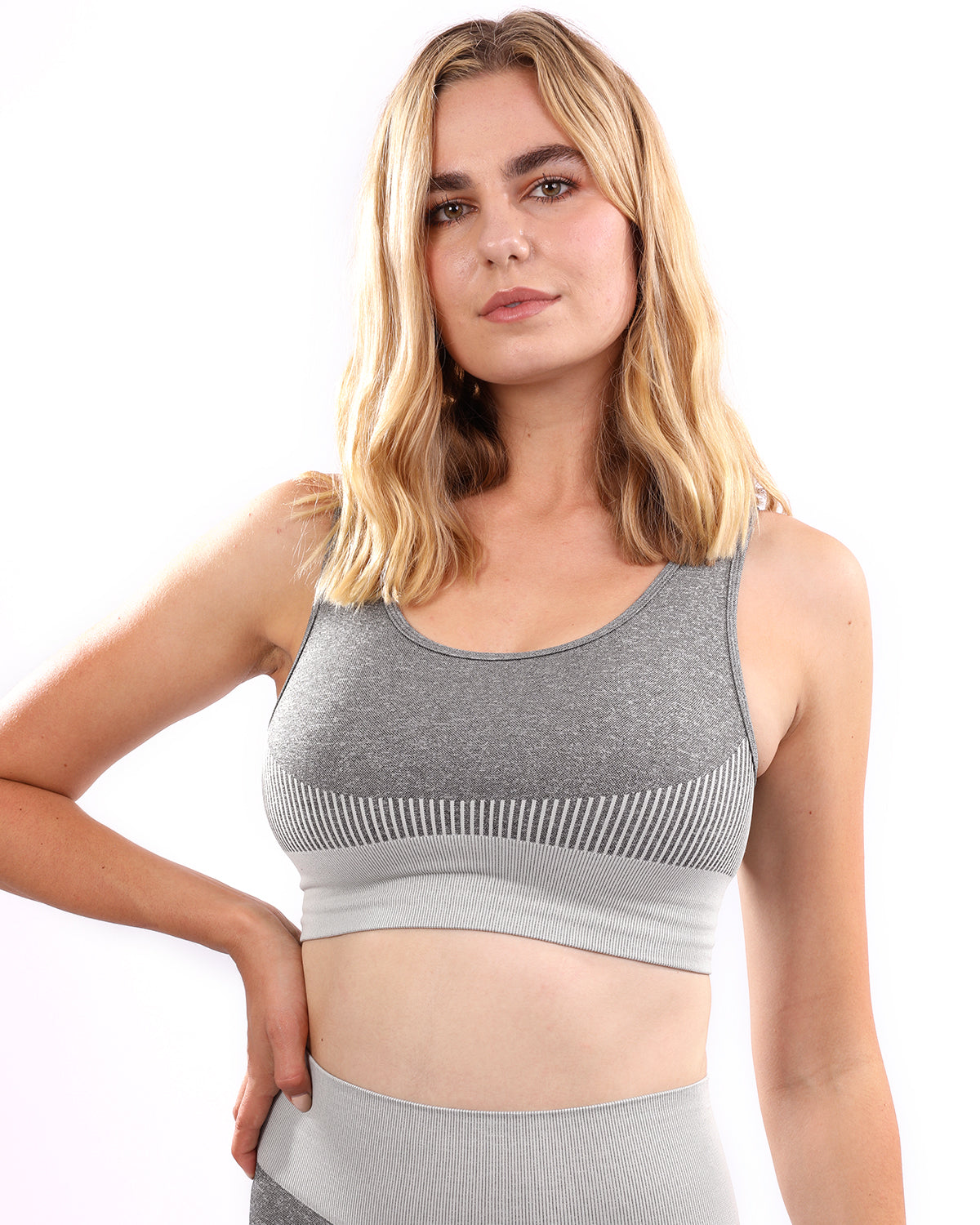 Isalda Seamless Sports Bra - Grey
