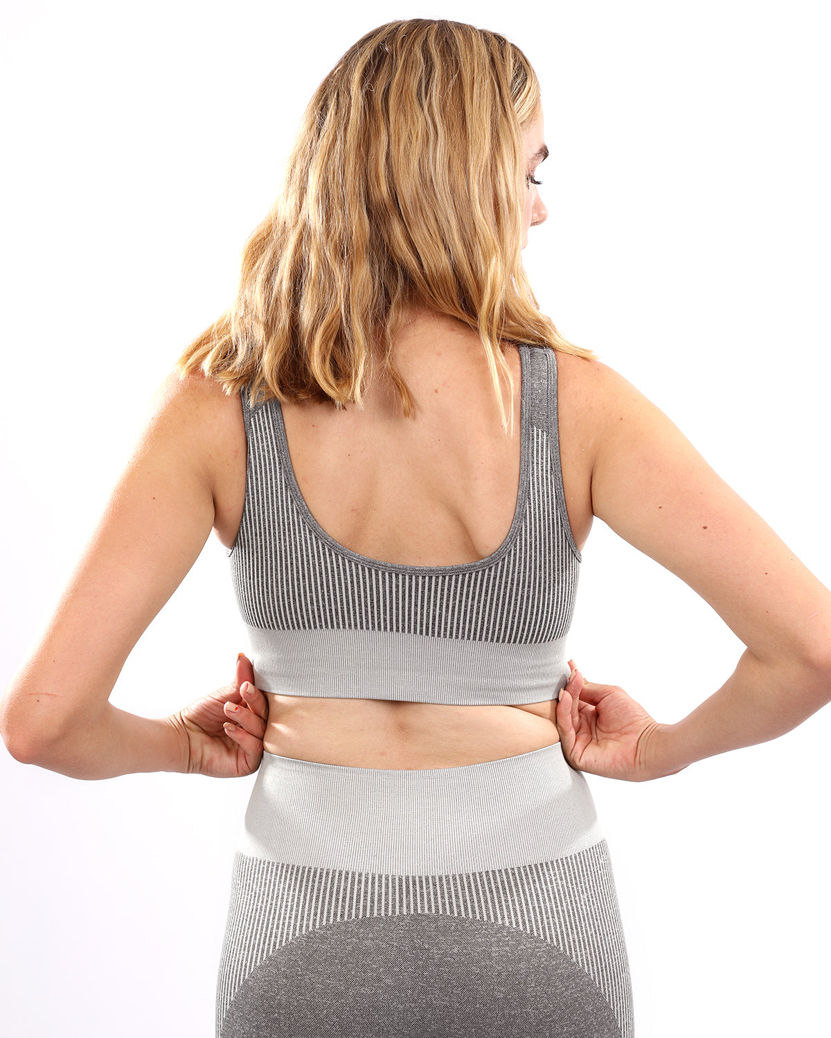 Isalda Seamless Sports Bra - Grey