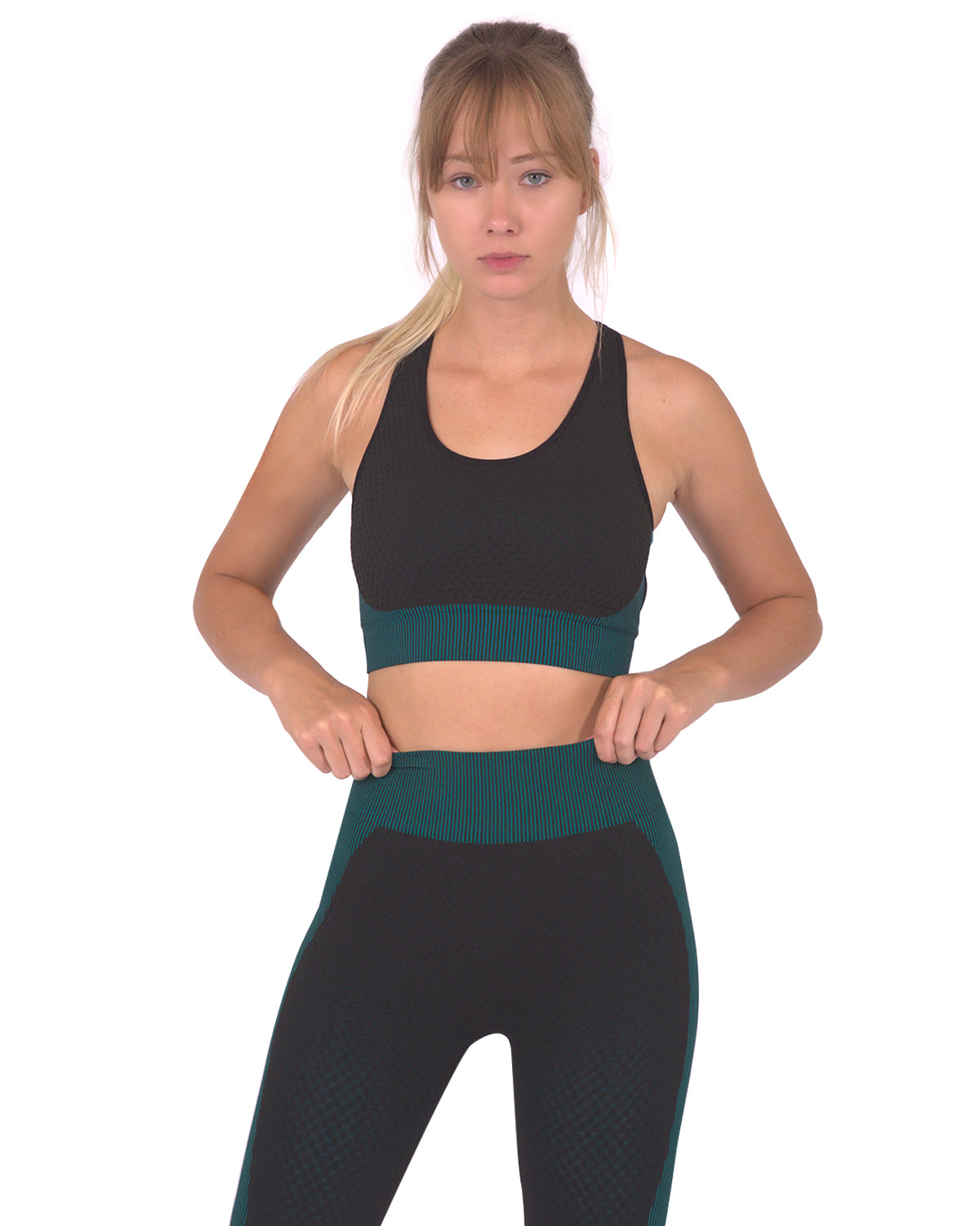 Trois Seamless Sports Bra - Black with Teal Blue